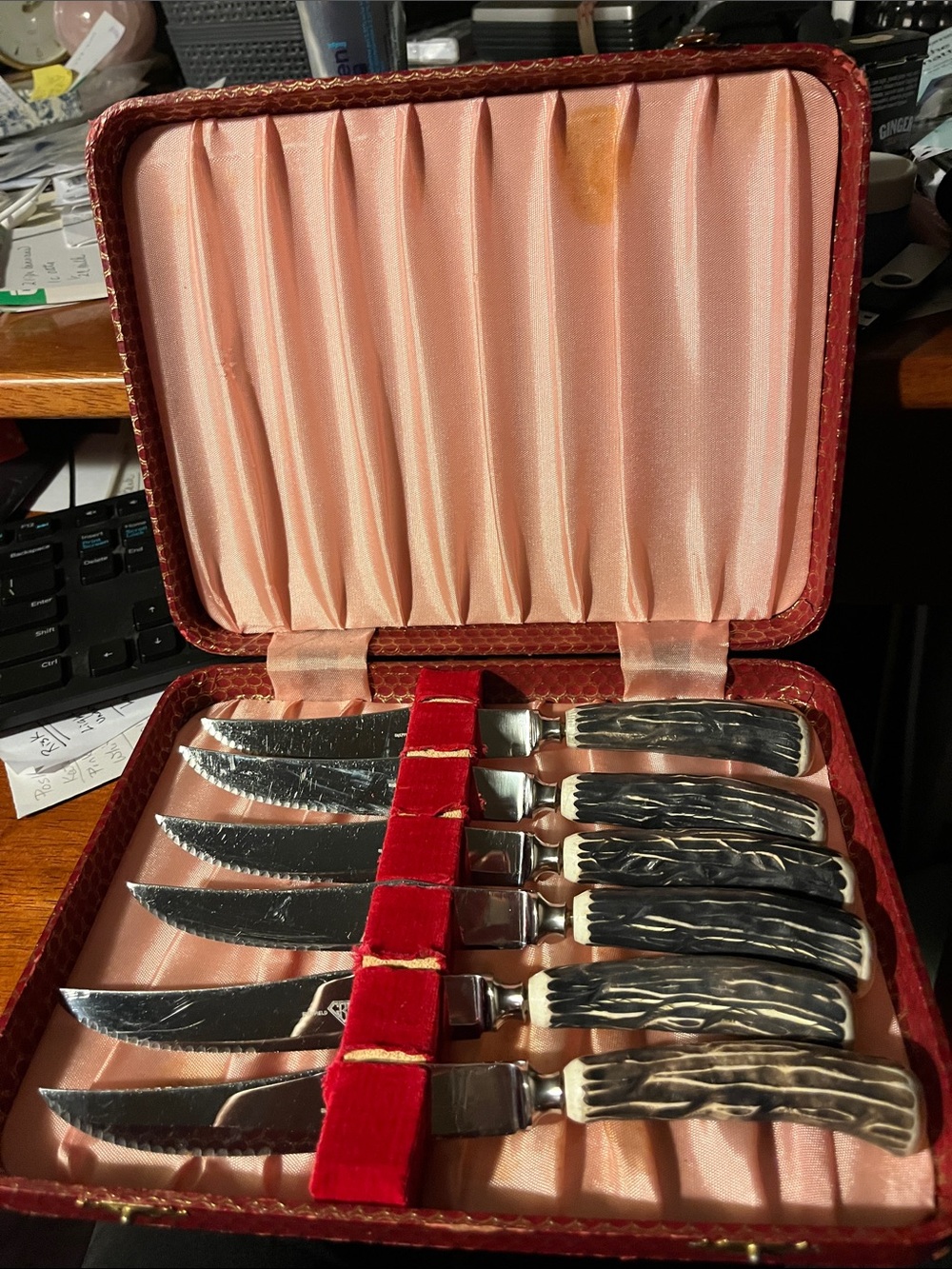 Vintage mid century 6-Piece Steak Knife Set with Faux Stag Handles